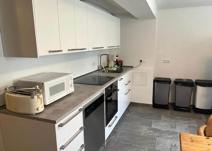 3 Separate Messe Bis Zu 11 Personen *